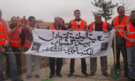 Khenchela : les citoyens se mobilisent pour nettoyer les cimetières de la ville