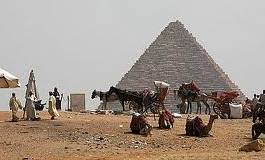 Egypte: Al Sissi veut renforcer le rôle de l'armée et de l'Etat dans l'économie