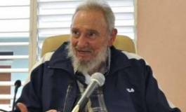 Fidel Castro signe un manifeste "en défense de la Palestine"