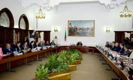 Le Conseil des ministres adopte une loi de finances 2015 a minima