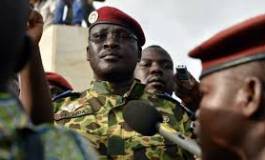 Burkina Faso : l'armée désigne le lieutenant colonel Zida pour mener la transition
