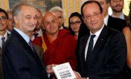 Équation "presque impossible" pour la France, dit Jacques Attali