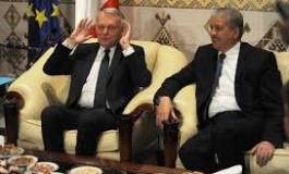 Jean-Marc Ayrault et ses ministres intoxiqués à Alger !