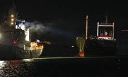 L'Italie amène à quai un cargo fantôme de migrants syriens