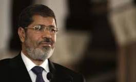 Égypte : l'ex-président Morsi sera également jugé pour espionnage