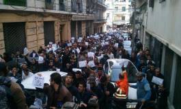 Manifestation à Alger pour fustiger les caricatures de Charlie Hebdo