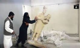 Irak: des jihadistes de l'EI détruisent des sculptures pré-islamiques