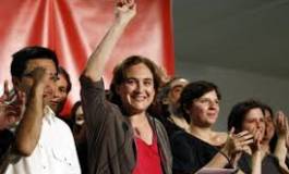 Espagne: les indignés aux portes de Madrid et Barcelone