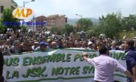 "Footbalisons" la politique en Algérie !