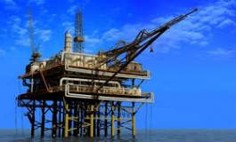 Le pétrole finit en forte baisse, offre abondante des USA