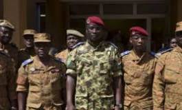 Burkina : l'armée a demandé la formation d'un gouvernement de civils