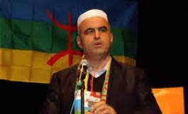 Apparition de Kameleddine Fekhar sur une chaise roulante