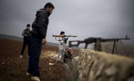 Des rebelles formés par les experts américains arment Al-Qaïda en Syrie