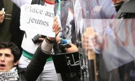 Jeunesse algérienne indignée