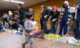 L'Allemagne attend 10 000 réfugiés pour dimanche, après 7000 samedi