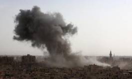 Moscou multiplie ses bombardements en Syrie et Assad se montre confiant