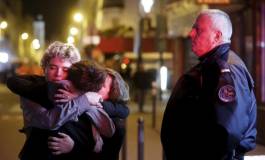 Un témoin au Bataclan: Ils ont tiré sur la foule en criant "Allahou Akbar"