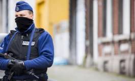 Attaques kamikazes de Paris: des arrestations à Bruxelles, la piste belge se matérialise