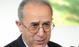 Passeport : le collectif des citoyens algériens en Californie du Sud interpelle Lamamra