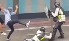 Venezuela : heurts et pillages de magasins, le référendum anti-Maduro fait son chemin