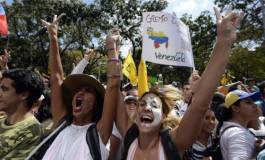 Au Venezuela, la pénurie de nourriture pousse la population à manifester