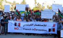 Le gouvernement libyen accuse la France de "violation de son territoire"