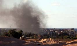 Premiers raids américains contre des positions de l'Etat islamique à Syrte (Libye)