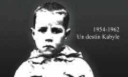 Akli Drouaz signe ses romans aux Rencontres littéraires de Paris