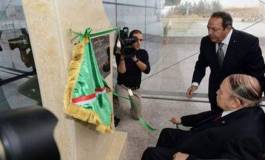 Bouteflika inaugure un Opéra à 30 millions d'euros construit par des Chinois