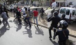 Sénégal : la police disperse une marche d'opposants, démission d'un frère du président
