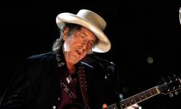 Bob Dylan veut-il décliner le prix Nobel ?