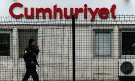 Turquie : le rédacteur en chef du quotidien Cumhuriyet arrêté