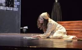 "Tajdamt Taqudart" de la troupe de Bouira entre en scène à Batna