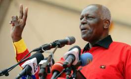 Le président angolais dos Santos ne se présentera pas à un nouveau mandat en 2017