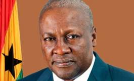 Alternance réussie au Ghana : le président sortant reconnaît sa défaite