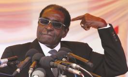 Robert Mugabe, 92 ans, candidat à la présidentielle de 2018 au Zimbabwe