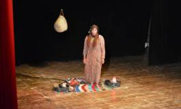 La troupe Taghit N Ajjer d’Illizi défie l’austérité imposée au festival