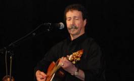 Communion d'Aït Menguellet avec son public au Zénith de Paris (Vidéos)