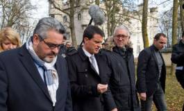 Manuel Valls, candidat à la présidentielle, giflé par un jeune ! (vidéo)