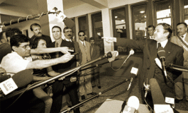 Abdelaziz Bouteflika : jeu fermé et double-six !!! (Vidéo)