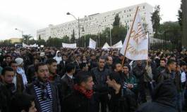 Des milliers d'étudiants dans la rue contre l'insécurité à Tizi-Ouzou