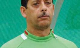 L’entraîneur national des A’ n’a pas le temps