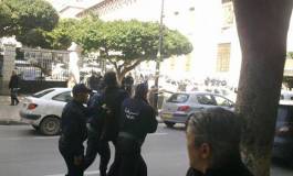 Un rassemblement de femmes interdit à Alger, des militantes interpellées