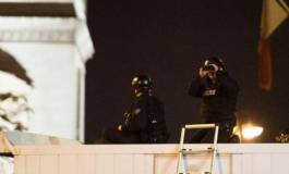 Un policier tué, un autre gravement blessé sur les Champs-Elysées (Paris)