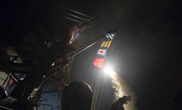 Donald Trump attaque la Syrie: 59 missiles Tomahawk lancés en une nuit! (Vidéo)