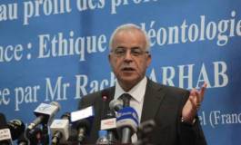 Hamid Grine invite les médias à fermer la porte aux boycotteurs