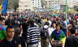 Des milliers d'indépendantistes kabyles du MAK marchent à Tizi-Ouzou et Bgayet