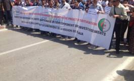 "Nous sommes Cevital" ont clamé des milliers de manifestants à Bejaia