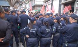 Rachid Malaoui dénonce la répression policière du rassemblement de la CGATA à Oran