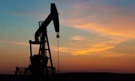 Le cours du pétrole poursuit sa chute sur les marchés